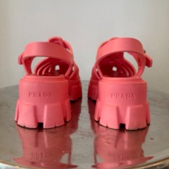 Prada Logo Chunky-Sole Fisherman Sandals - Picture 7 of 12